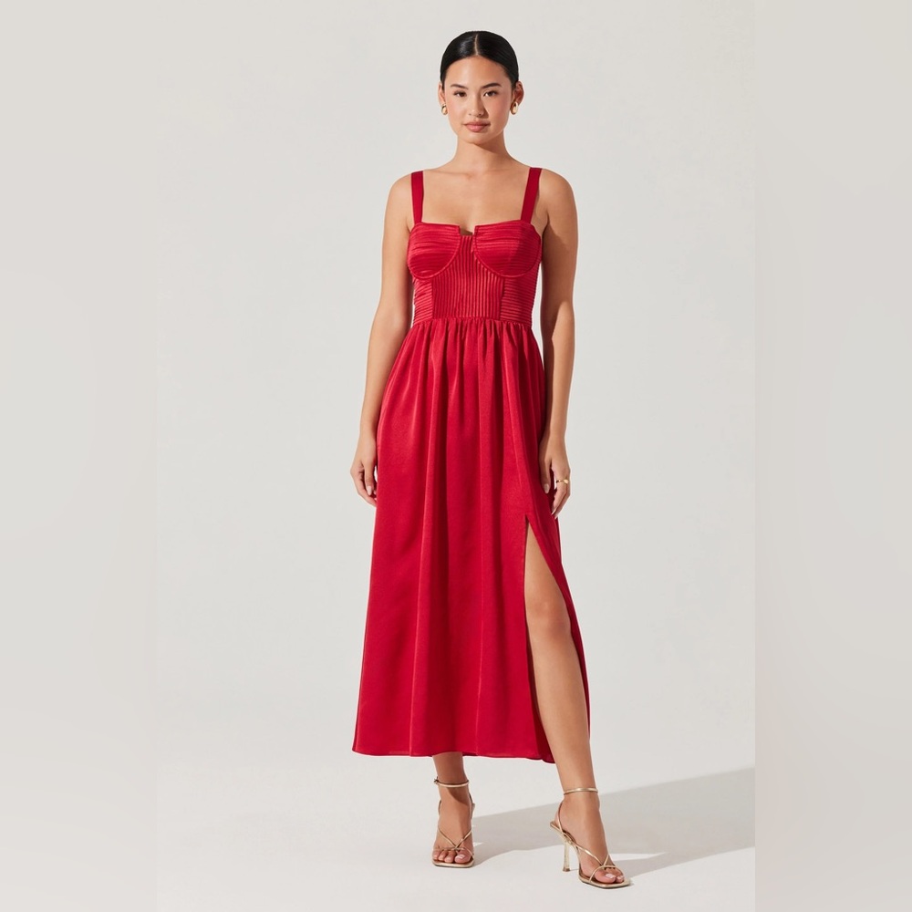 ASTR Pleated Bustier Midi Dress Red Large